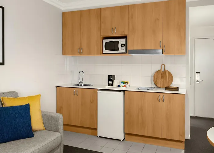 Oaks Perth Hotel