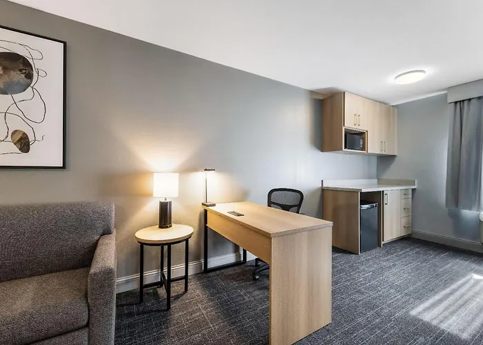 Days Inn By Wyndham Thunder Bay North
