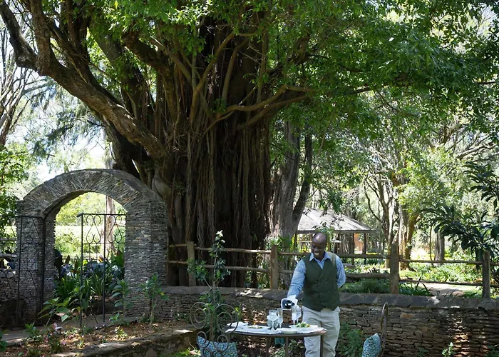 Fairmont Mount Kenya Safari Club