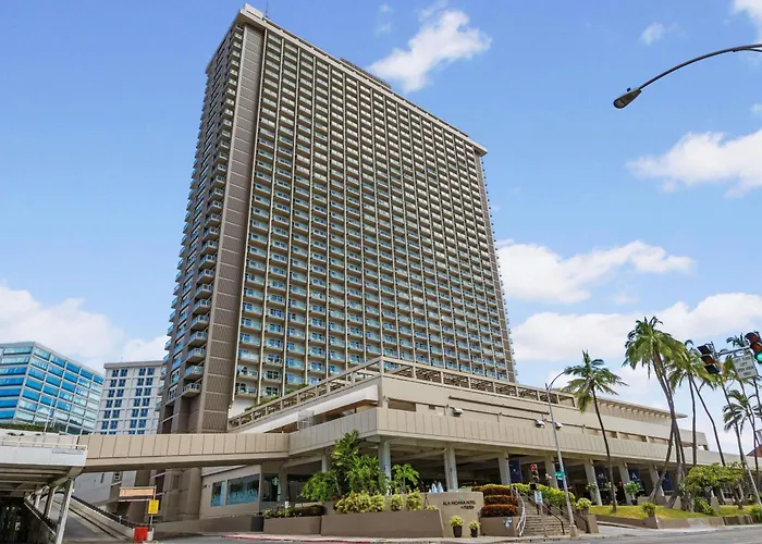 Ala Moana Honolulu By Mantra
