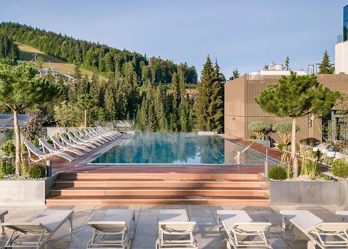 Tavel Hotel & Spa