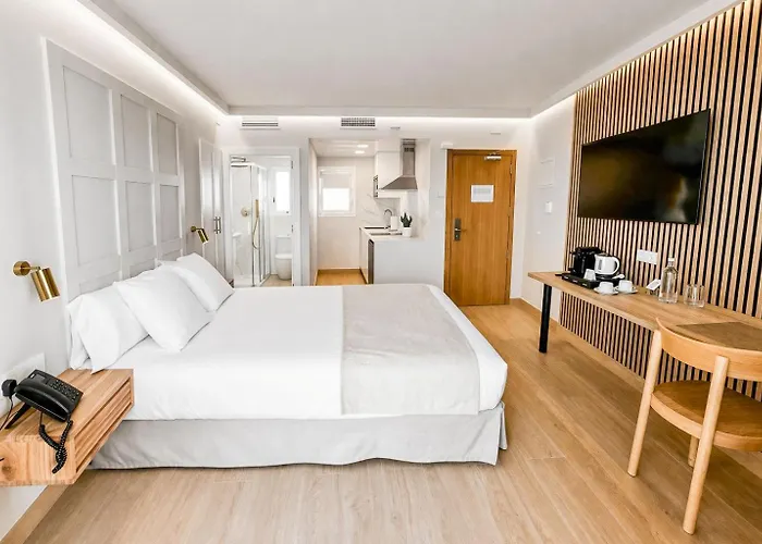 Aparthotel Solifemar