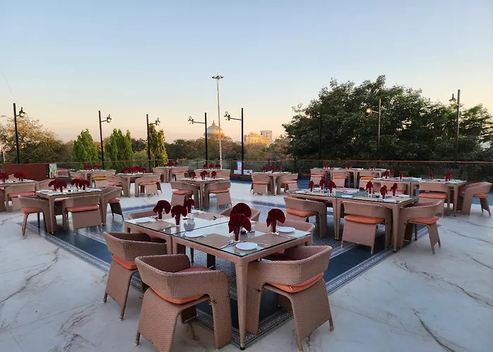 Hotel Aram