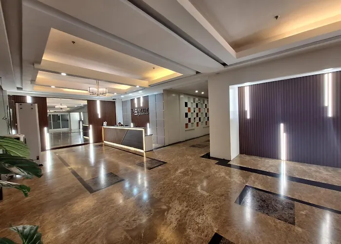 Tagaytay Staycation By Naya And Darla W Free Swimming Pool, Wifi & Netflix