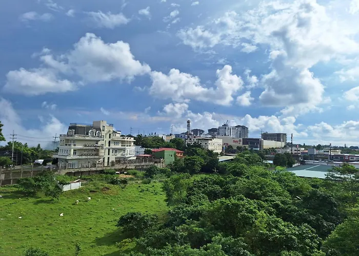 Tagaytay Staycation By Naya And Darla W Free Swimming Pool, Wifi & Netflix