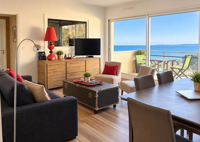 Appartement, Vue Mer A 150M De La Plage