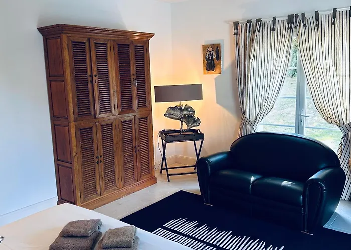 Villa Luxueuse Avec Piscine Sur Les Hauts De Biarritz