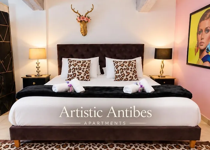 Artistic Antibes Apartment