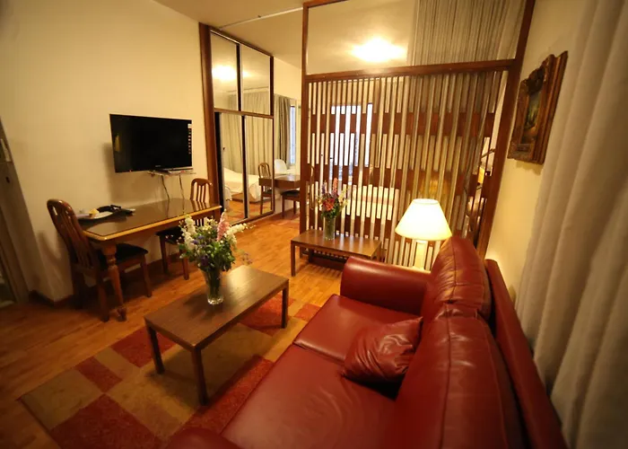 Holiday Home Suites