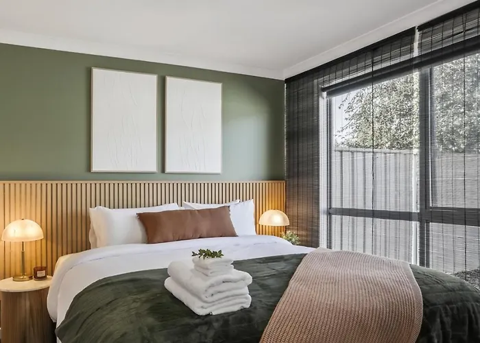 Stylish And Spacious Launceston Villa Plus Free Wifi