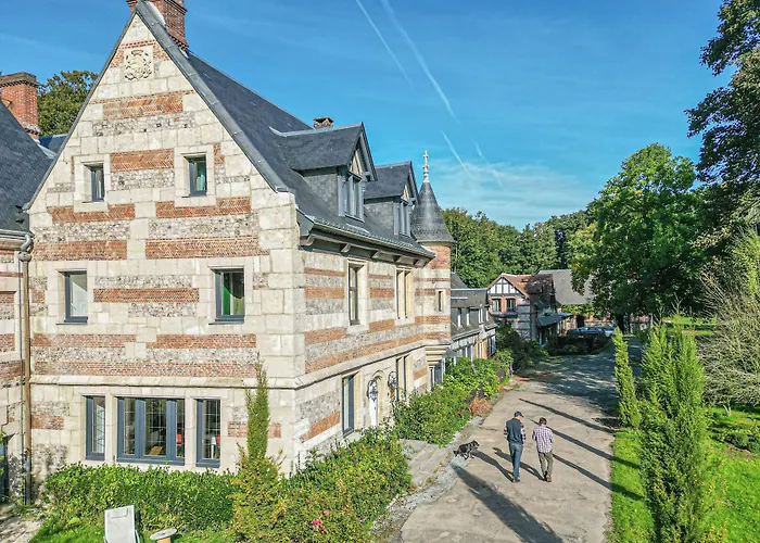 Chateau De Saint-Clair