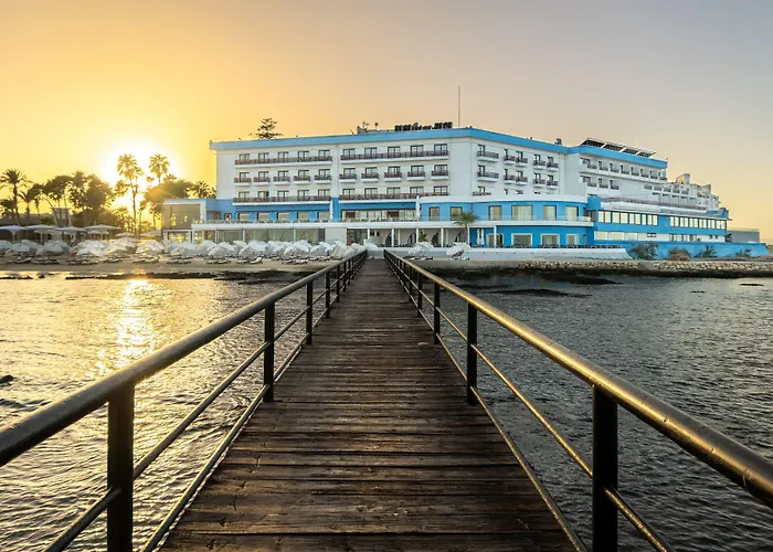 Arkin Palm Beach Hotel