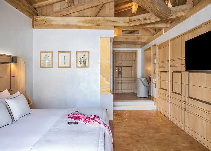 La Nauve - Hotel Et Jardin
