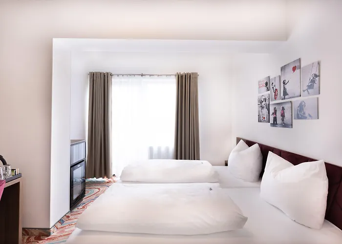 Firzlaff'S Hotel
