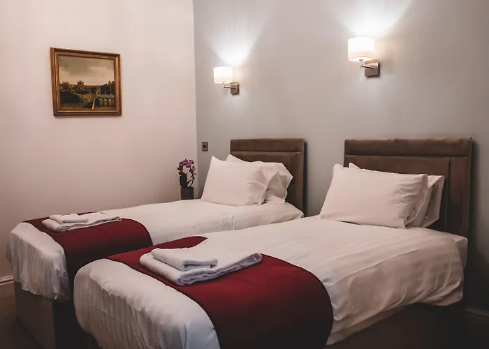 Keppels Head Hotel