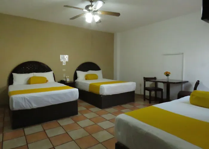 Hotel Los Girasoles
