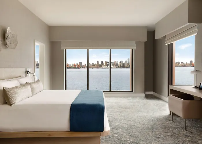 Seaside Hotel North Vancouver