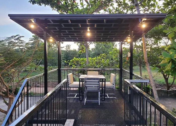 Fernvale Leisure Club And Resort