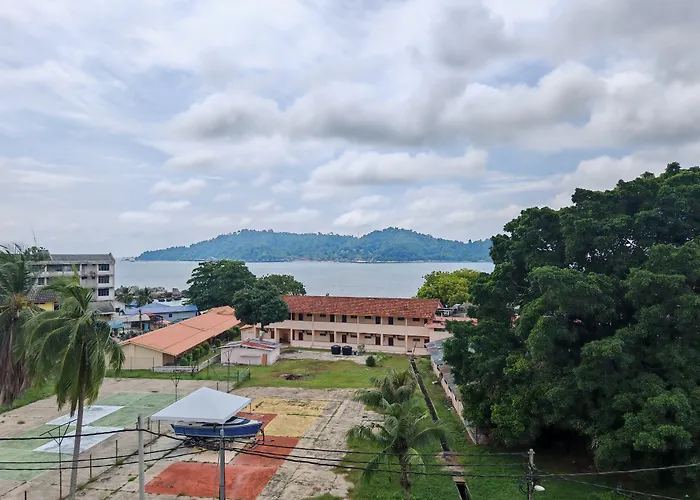 Pangkor Pop Ash Hotel