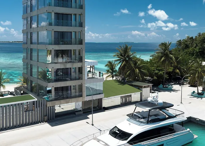 Swarn By Hawks Hotels Kamadhoo Baa Atoll