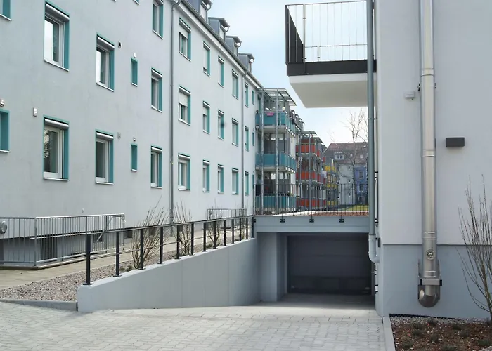Seeger Living Premium West