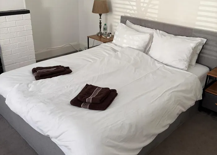 2 Bedroom Apartment Ground Floor Eastbourne Town Centre