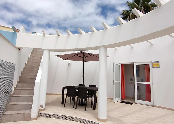 Casa Girasoles Terraza Patio Aire Acondicionado