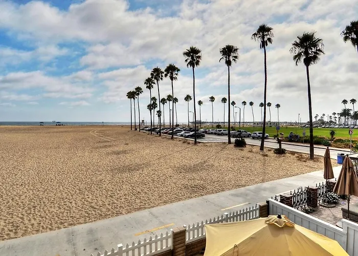 1005 E Balboa 2