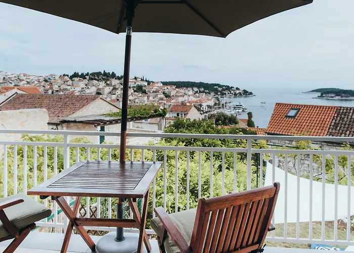 Apartments And Rooms Bonkan Hvar