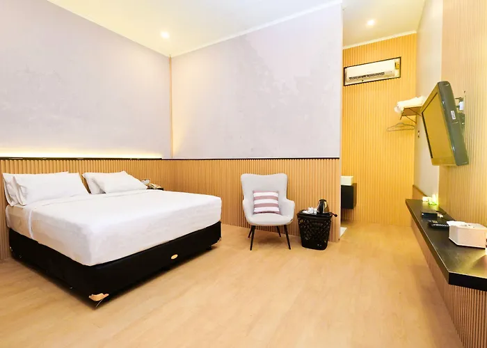 Berlian Abadi Hotel By Sinergi