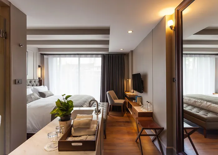 Marine Beach Hotel Pattaya - Sha Plus