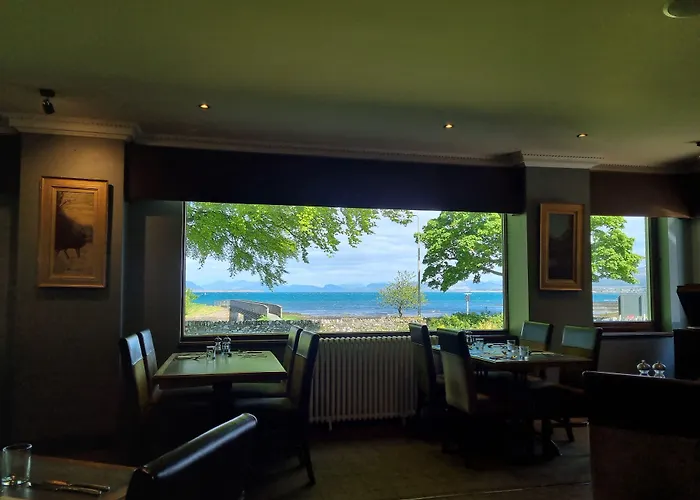 Broadford Hotel