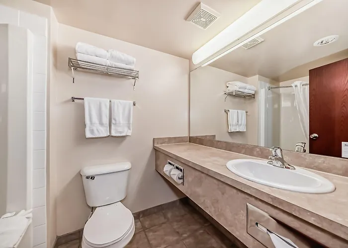 Grande Cache Inn & Suites