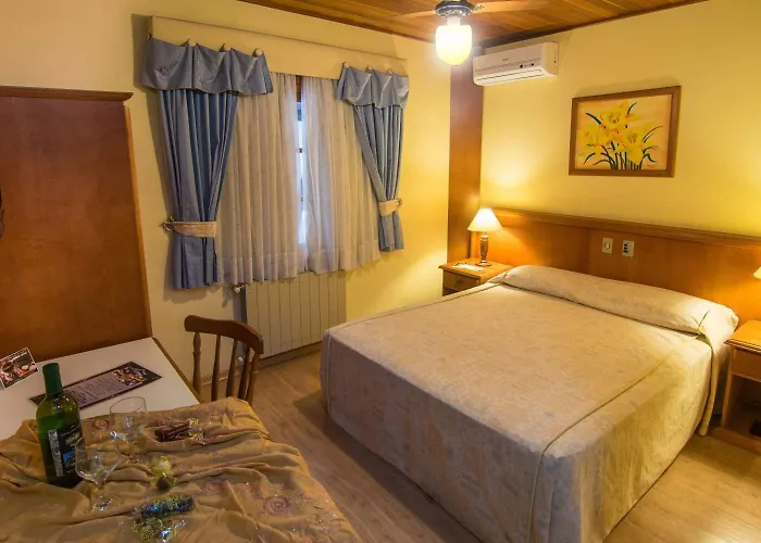 HOTEL SKY GRAMADO - Cartão Postal de Gramado RS