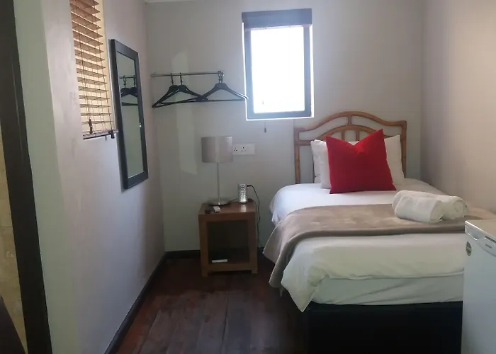 Clanwilliam Hotel