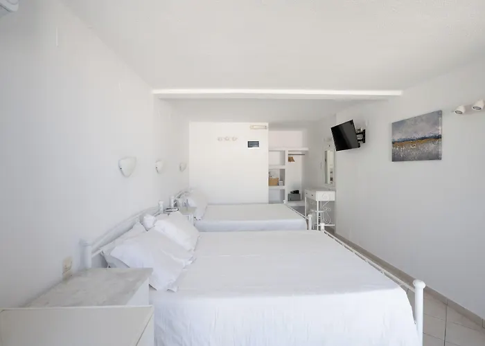 Anixi Hotel