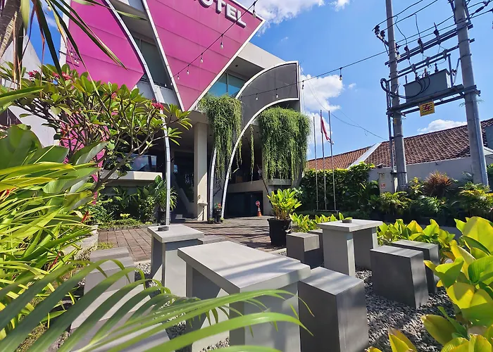 Viva Hotel Kediri, Azana Hotels Collection