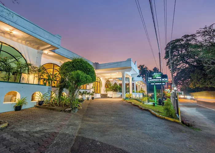 Kandyan Reach Hotel