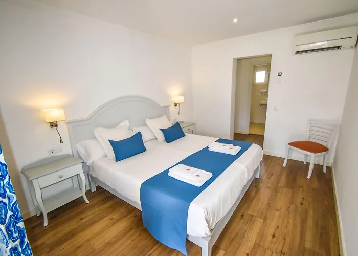 Lili Apartments