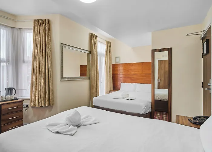 Lucky 8 Hotel