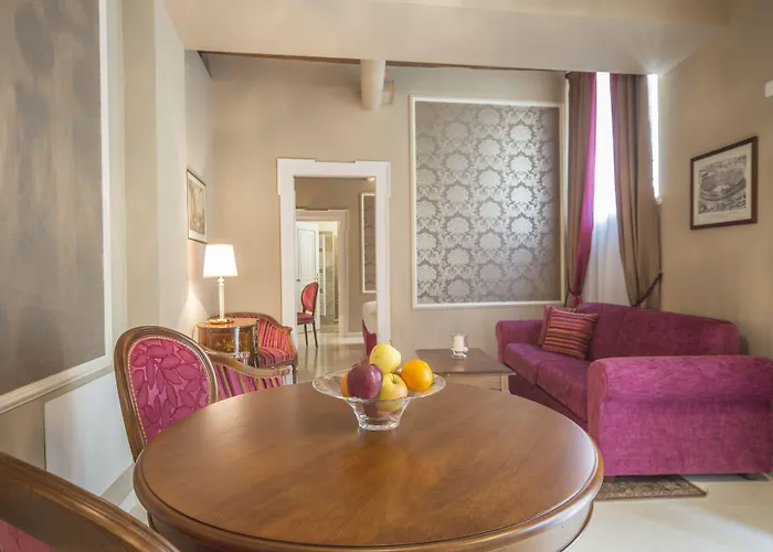 Lady Capulet Apartments