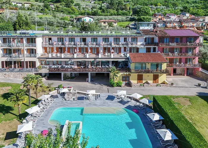 Park Hotel Val Di Monte ***S