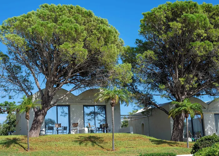 Mare Blue Hotel