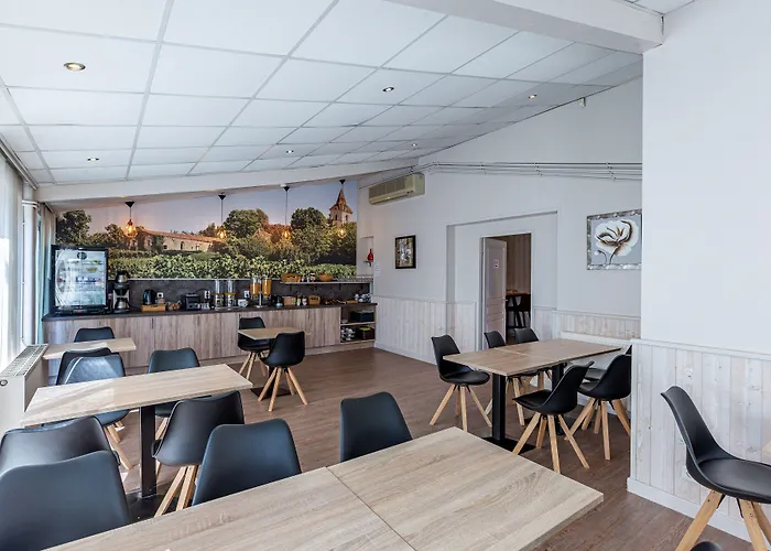 Logis Hotel L'Oliveraie