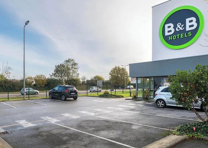 B&B Hotel Laval Ouest