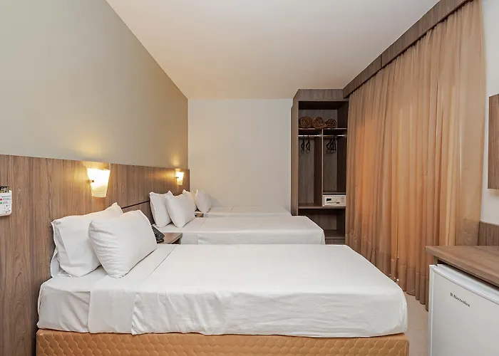 Slim Hotel Curitiba Av Das Torres
