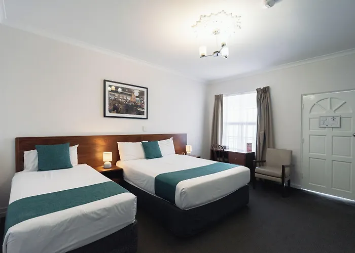 The Rose Hotel & Motel