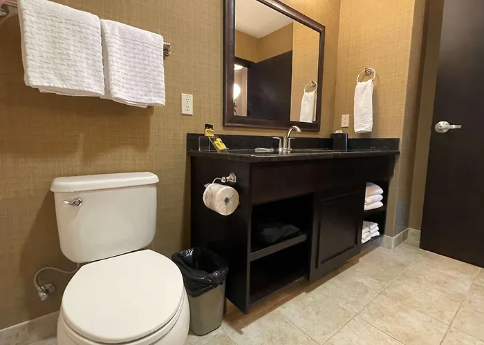 Best Western Plus Okotoks Inn & Suites
