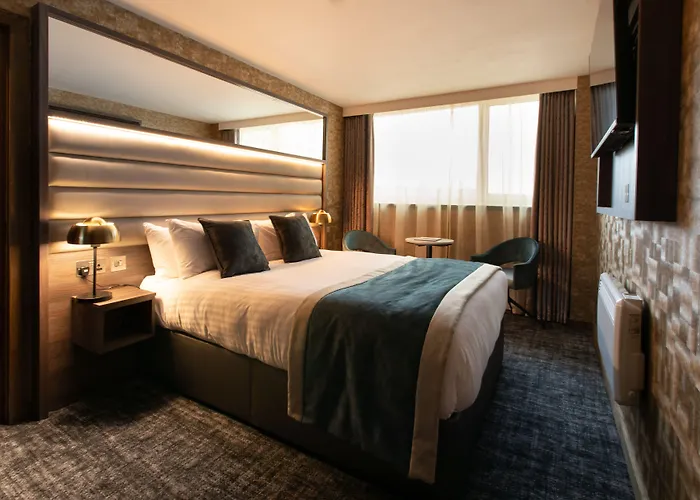 Carlton Hotel