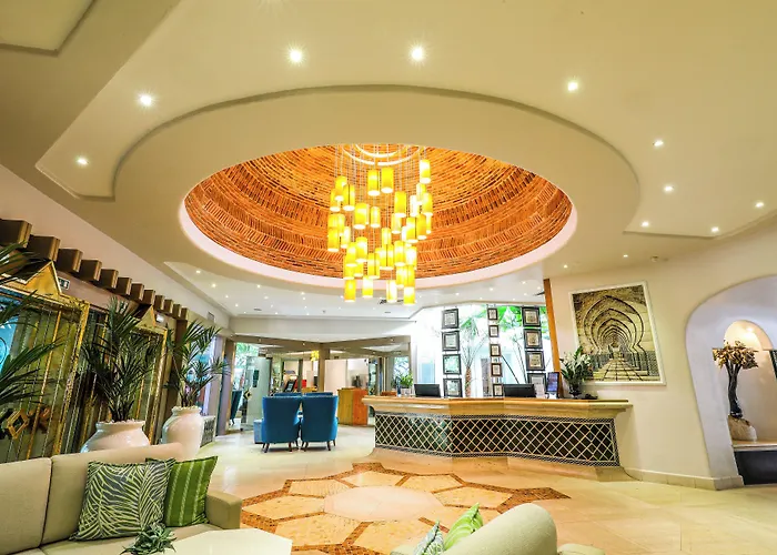 Four Seasons Country Club